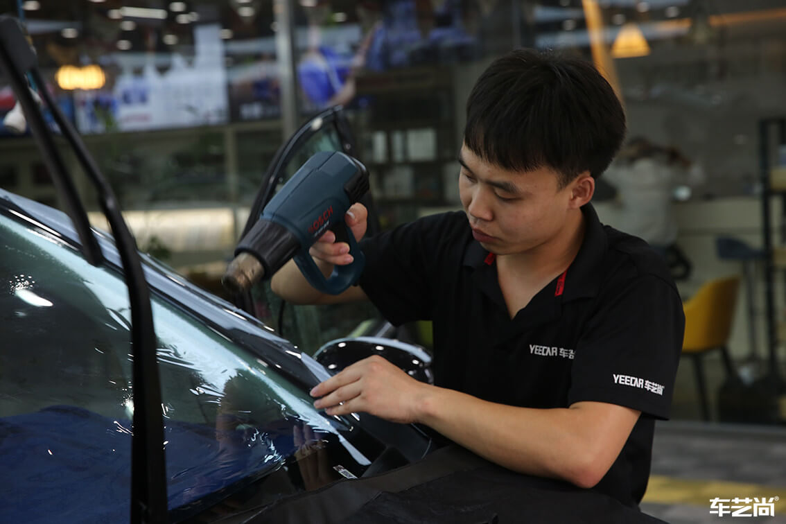 本田奥德赛选择车艺尚施工威固隔热膜，流程展示（5）