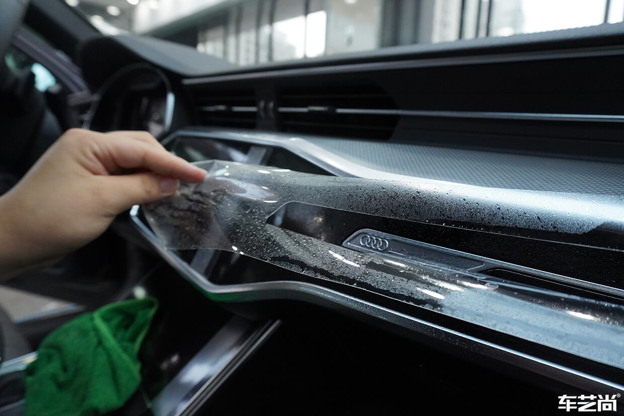 奥迪 A6装贴威固隐形车衣，施工流程展示（9）
