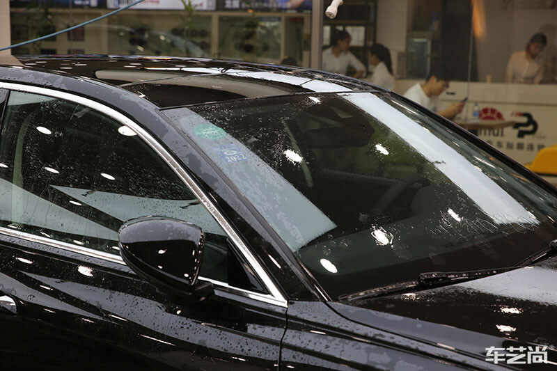 奥迪A6L施工威固隔热膜过程展示（图三）