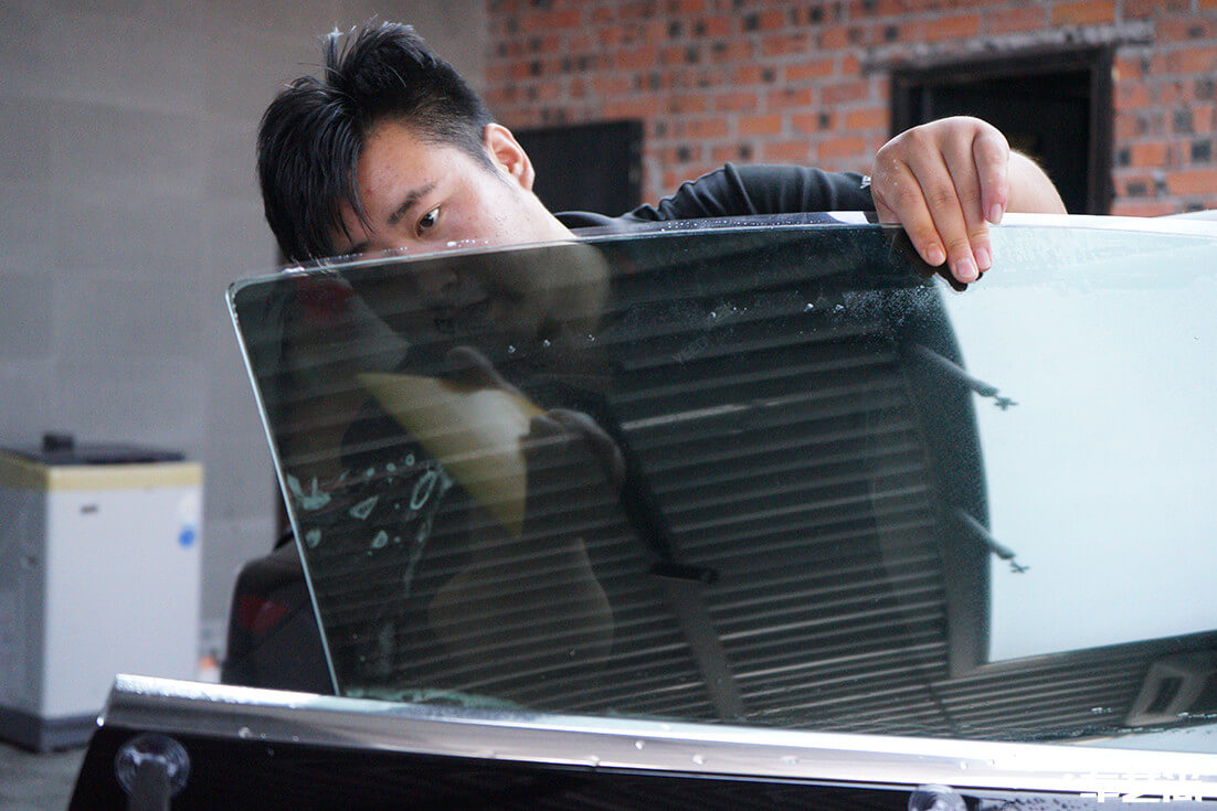 特斯拉Model 3施工威固隔热膜案例分享（3）