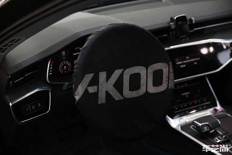 奥迪A6L施工威固隔热膜过程展示（图八）