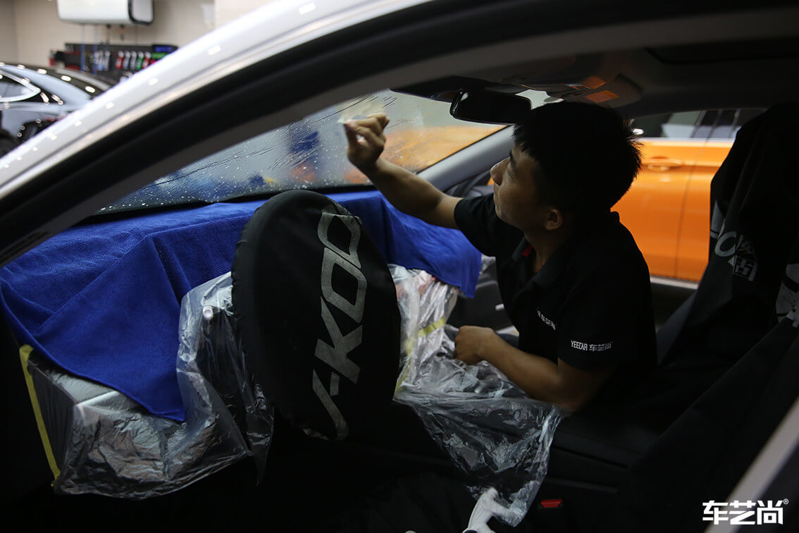 小鹏P7选择施工威固隔热膜（8）