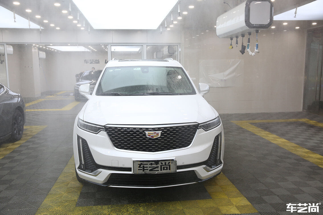 凯迪拉克装贴威固隔热膜，施工流程展示（4）