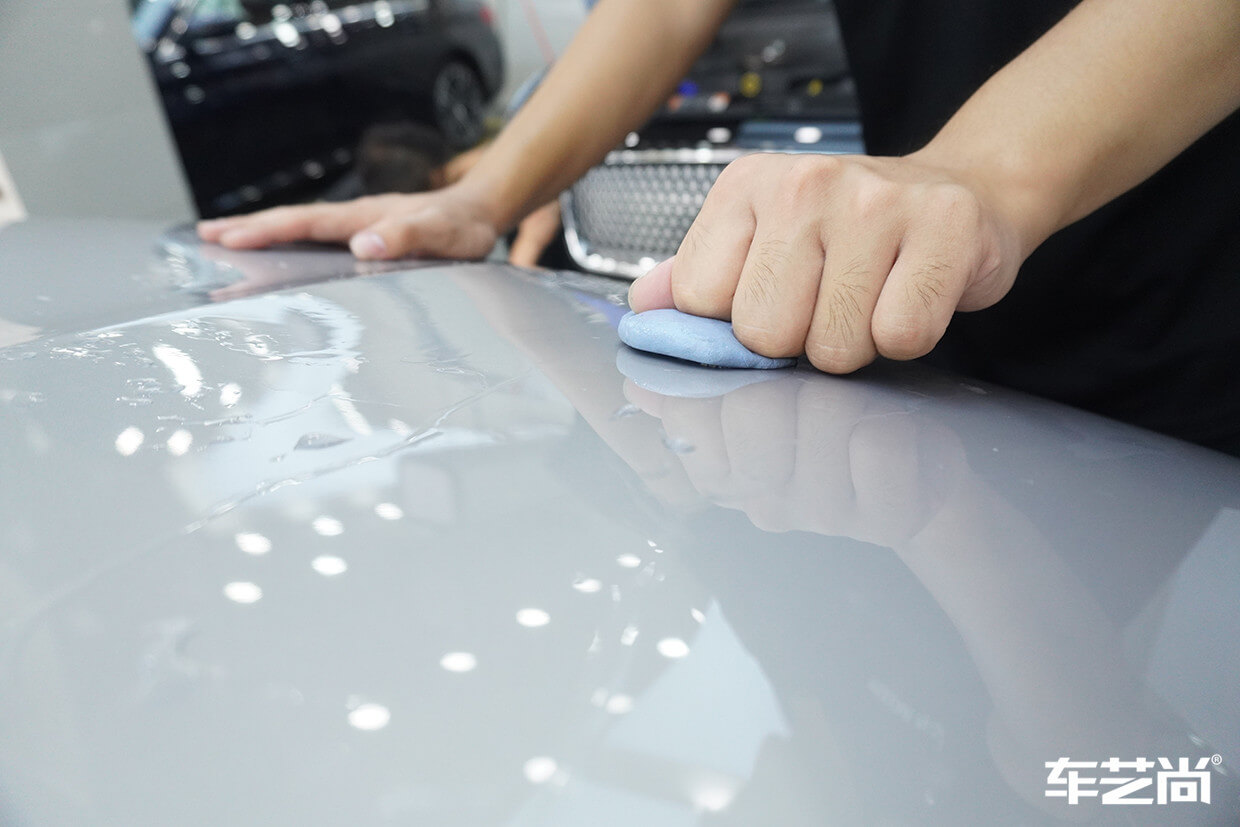 隐形车衣的材质