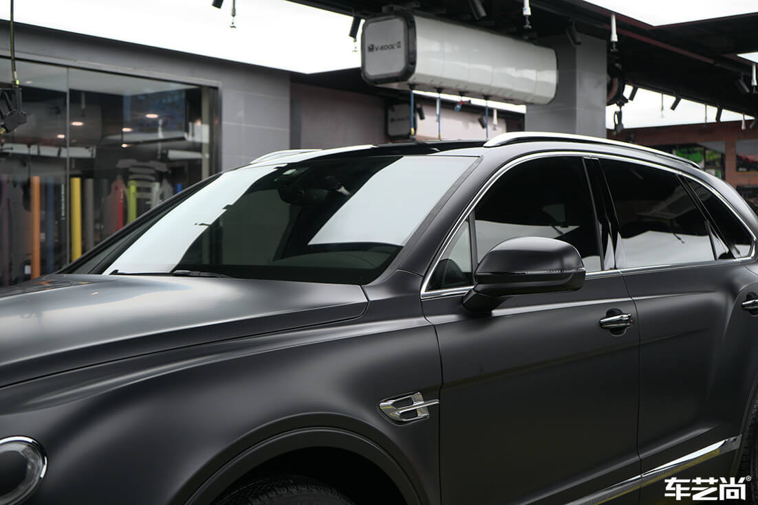 宾利添越施工威固隔热膜流程展示，细节呈现（17）