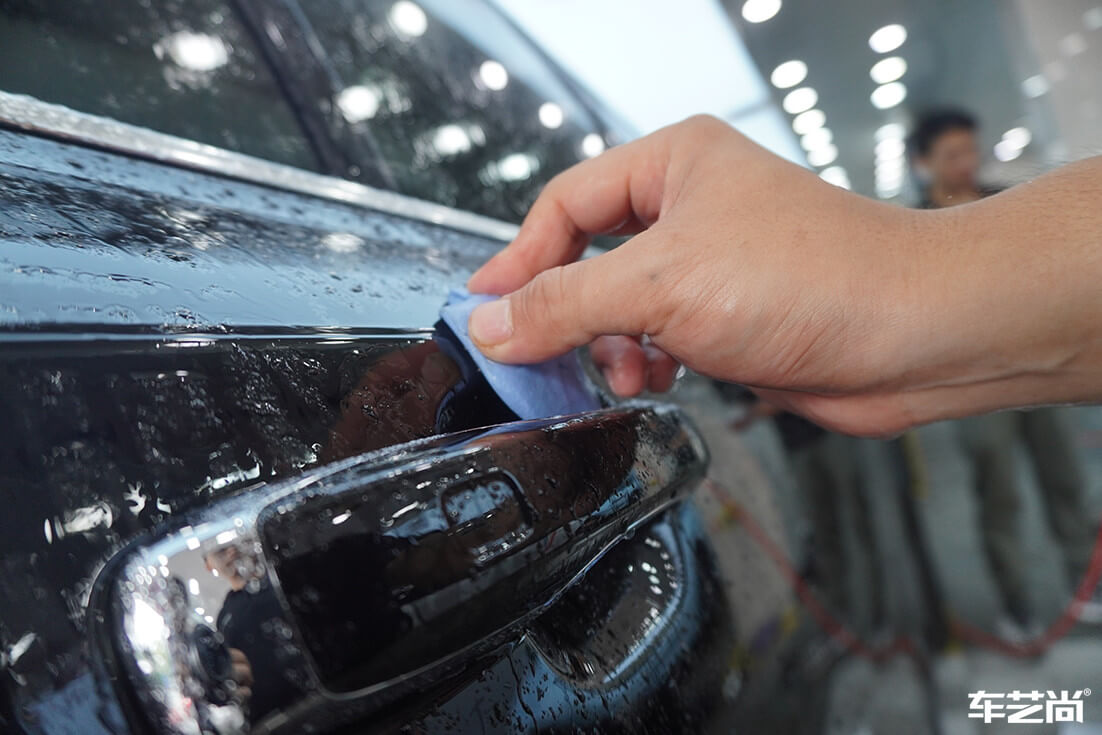 沃尔沃XC90贴隐形车衣施工流程案例展示（1）