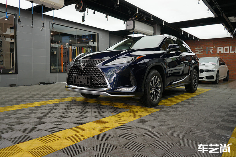 雷克萨斯装贴罗利普斯隐形车衣（7）