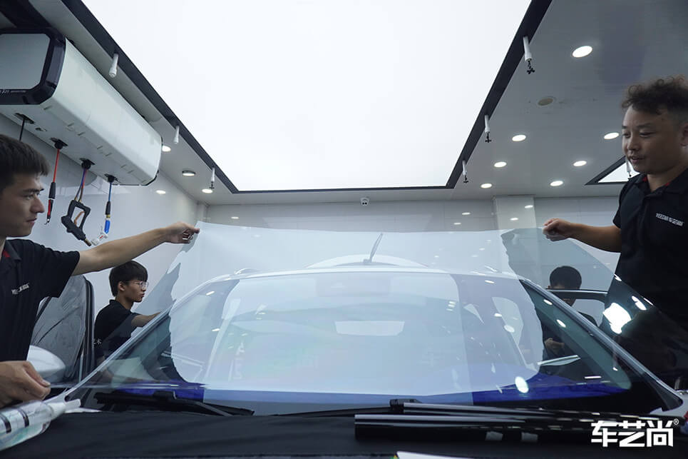 荣威RX5施工威固玻璃膜，施工流程+效果图展示（11）