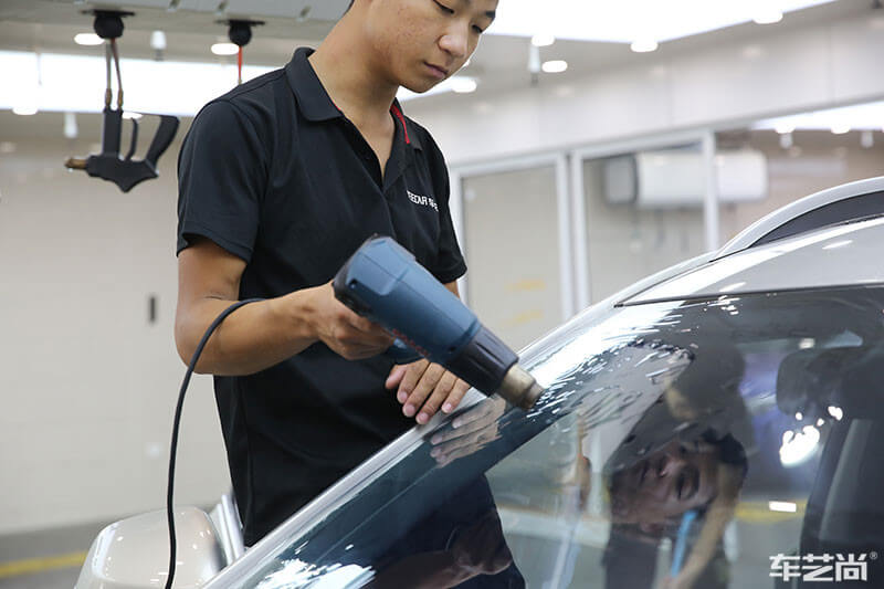 荣威RX5施工威固隔热膜过程展示（图九）