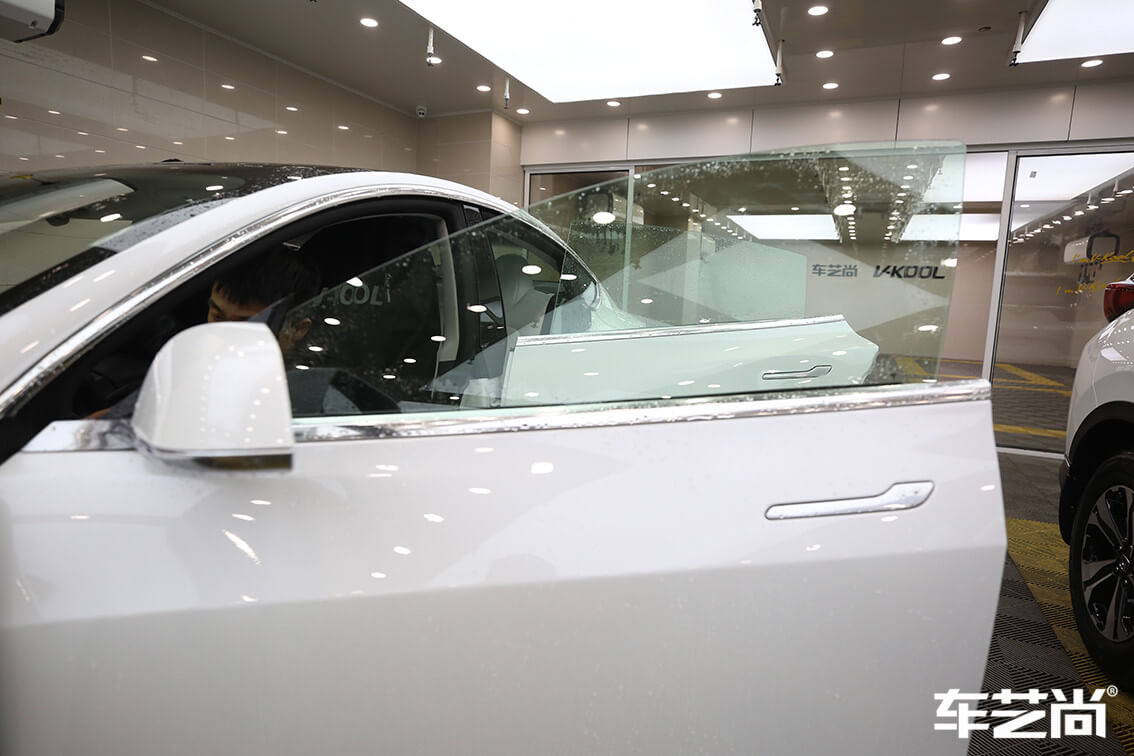 特斯拉 Moel 3选择威固隔热膜施工流程+效果图（20）