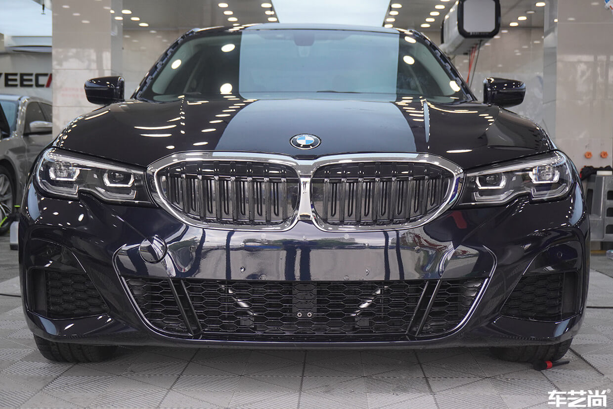 宝马3系装贴威固隐形车衣，施工流程展示（17）