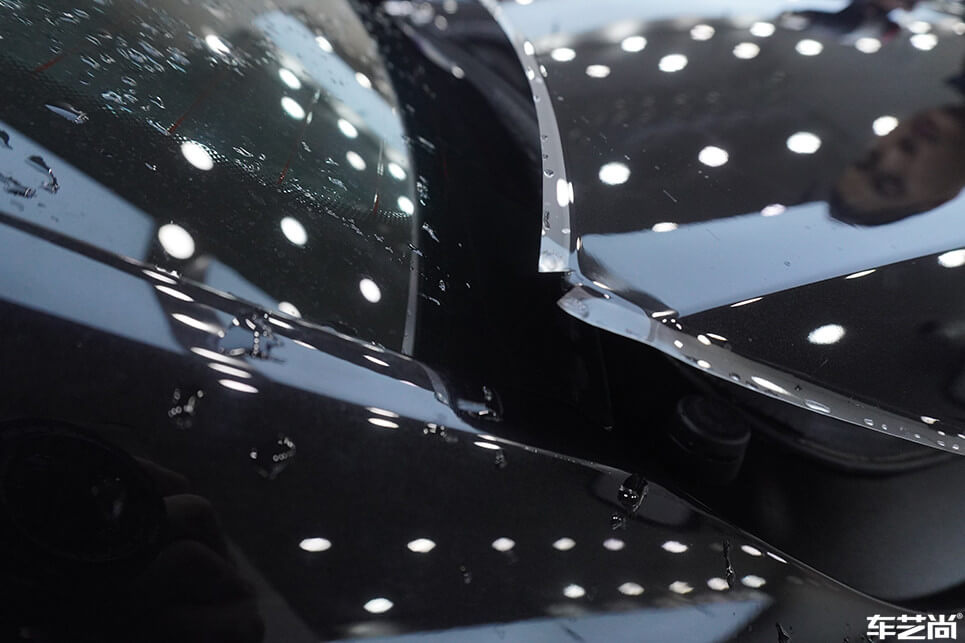 奥迪 A8装贴威固隐形车衣，施工流程展示（11）