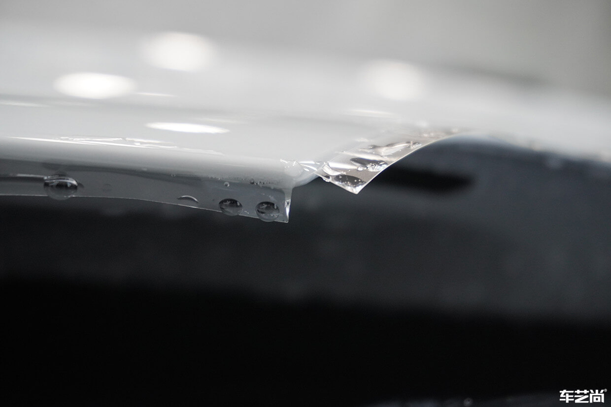 保时捷卡宴装贴威固隐形车衣，施工流程展示（7）