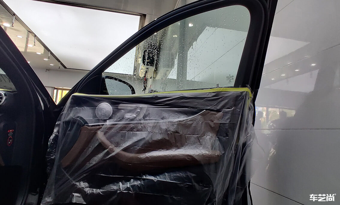 奔驰E300L施工威固漆面保护膜案例流程展示（3）