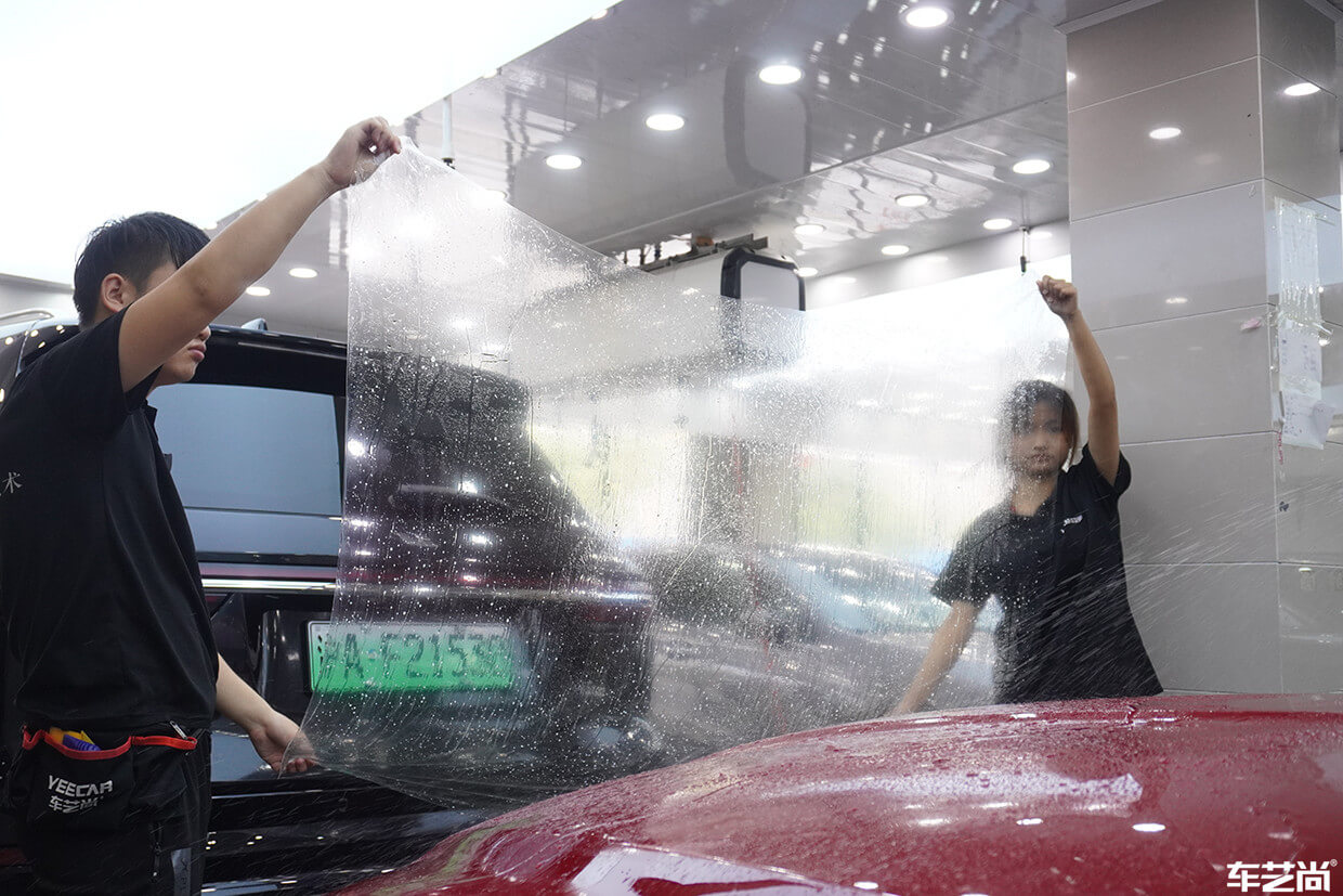 捷豹XEL装贴威固漆面保护膜流程展示（5）