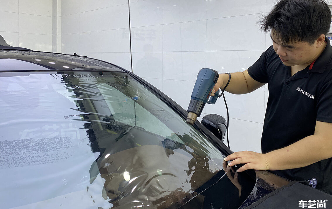 宝马3系装贴威固隔热膜（6）