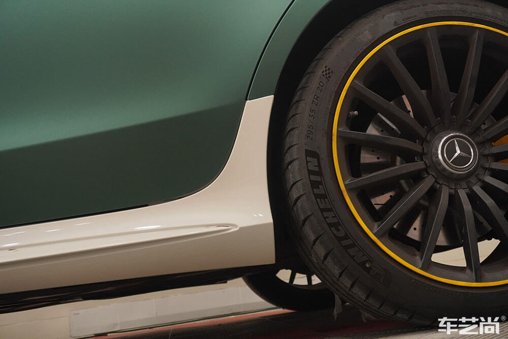 奔驰贴哑光绿施工步骤