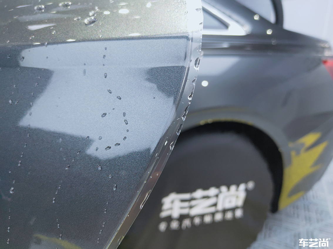 奥迪 A6L装贴罗利普斯隐形车衣，流程展示（10）