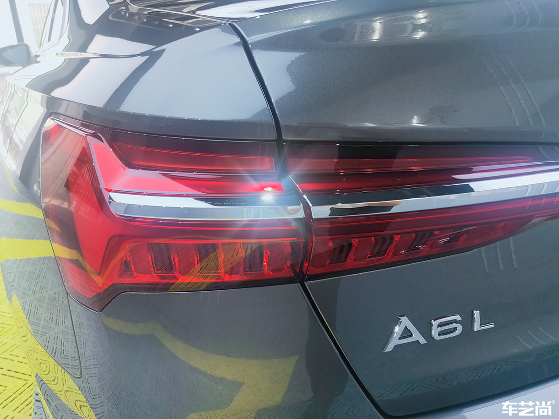 奥迪 A6L装贴罗利普斯隐形车衣，流程展示（12）