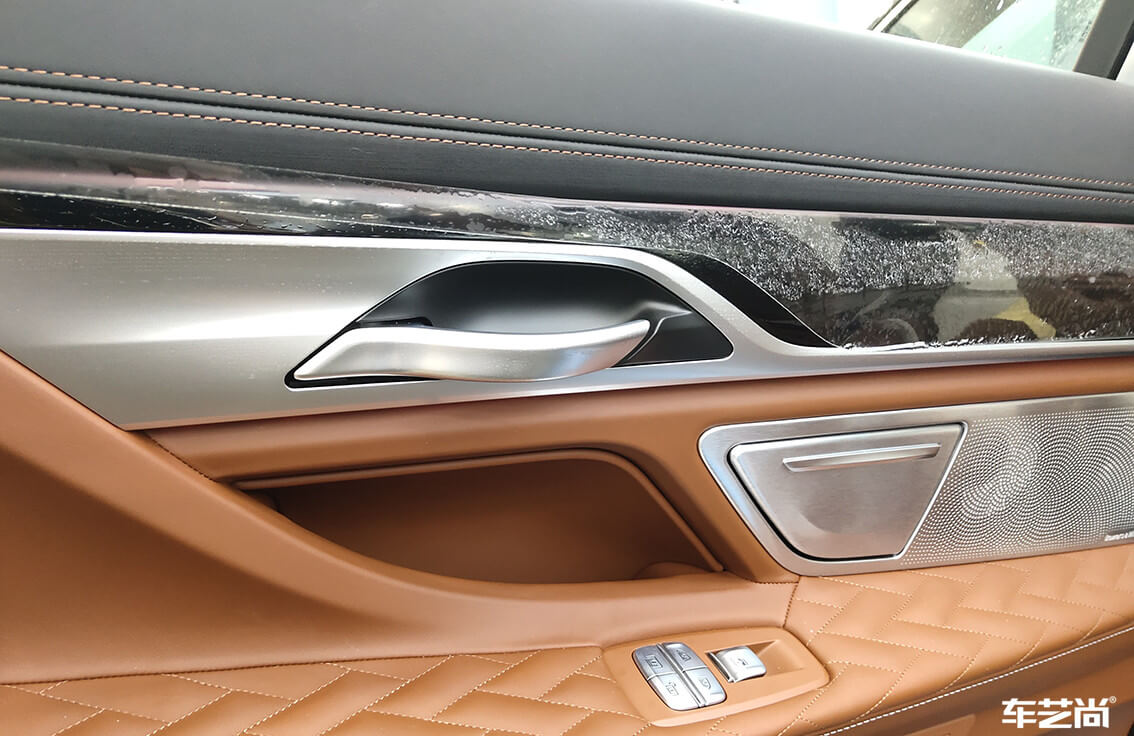 宝马7系装贴威固隐形车衣，施工流程展示（10）