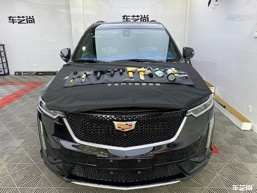 凯迪拉克装贴威固隔热膜，案例流程展示（4）