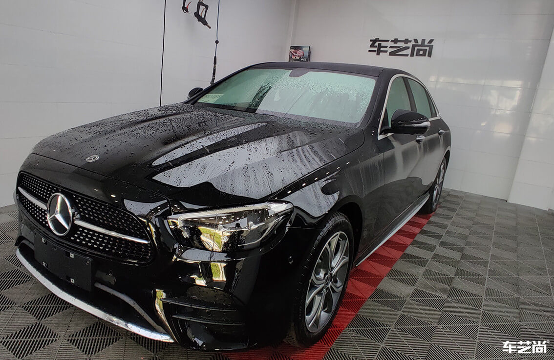 奔驰E300L施工威固漆面保护膜案例流程展示（1）