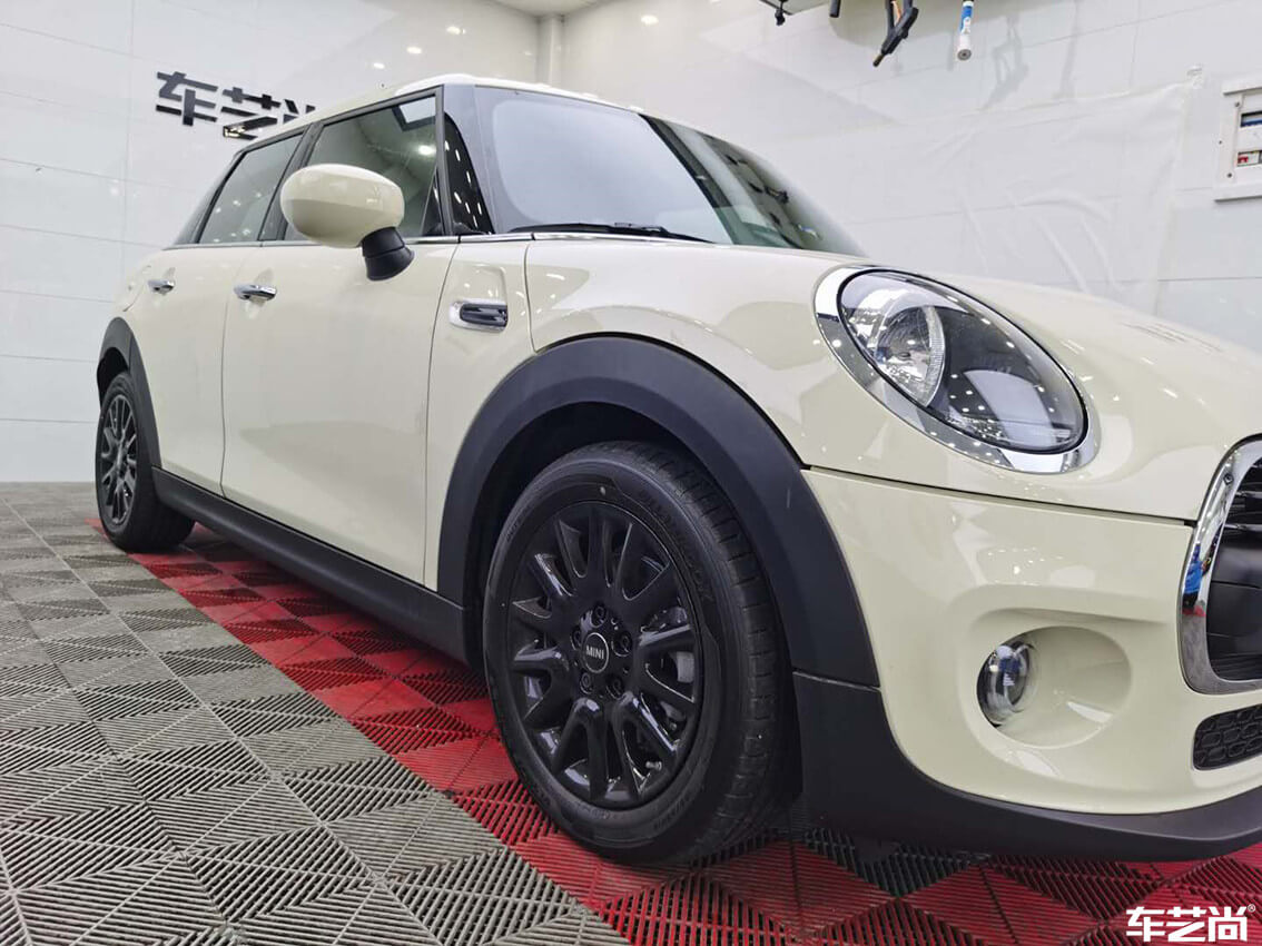 车艺尚为Mini装贴威固玻璃膜，施工案例展示（13）