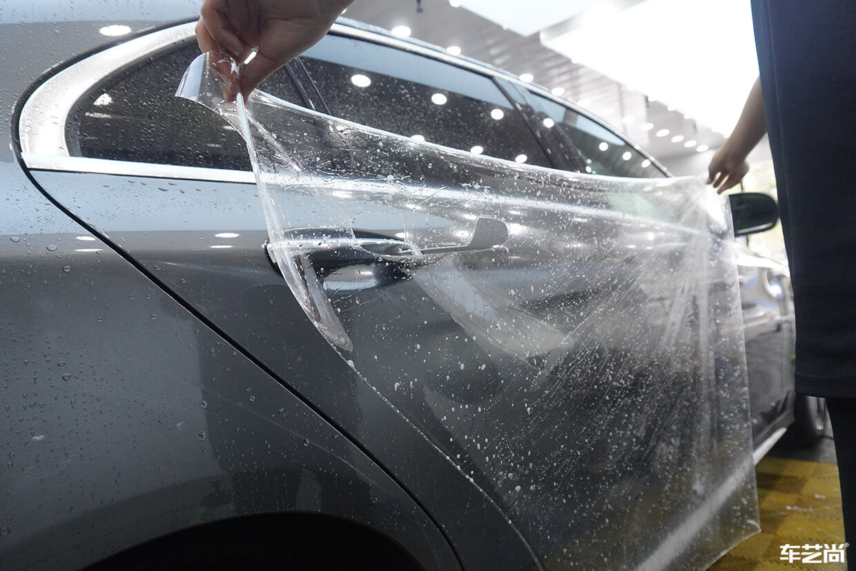 奔驰C260L施工威固隐形车衣，施工流程展示（3）
