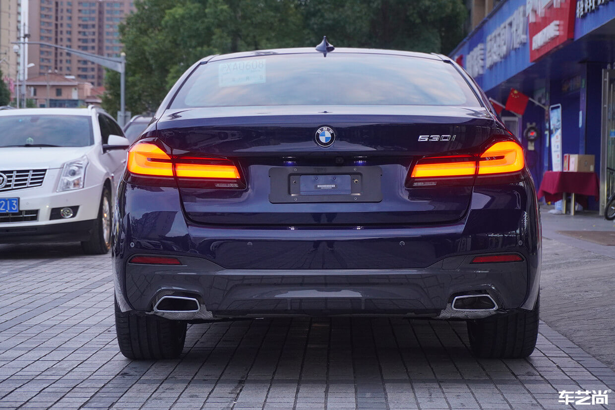 宝马5系施工隐形车衣，给您带来贴身保护（16）