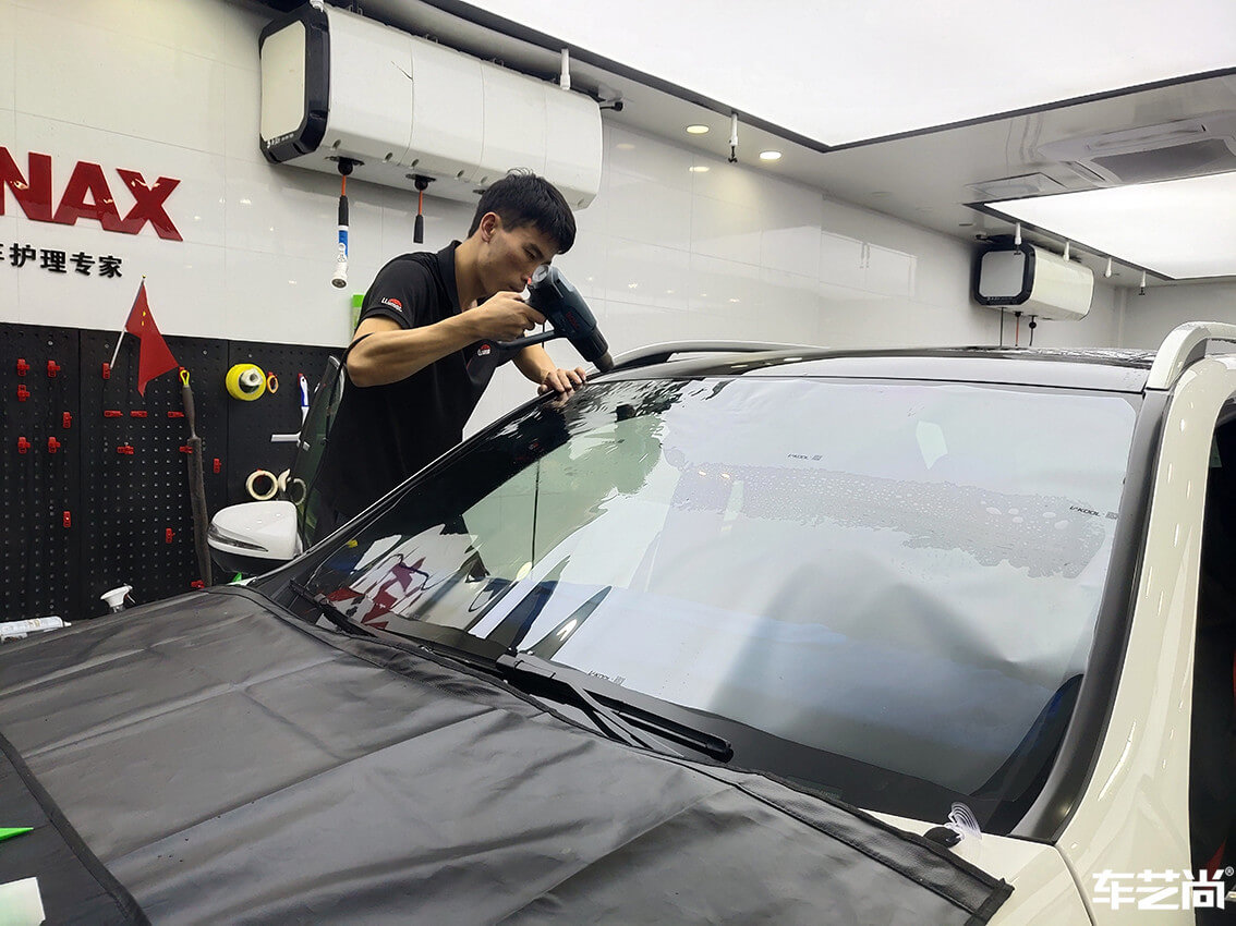 奔驰装贴威固隔热膜 车艺尚御水店施工（10）