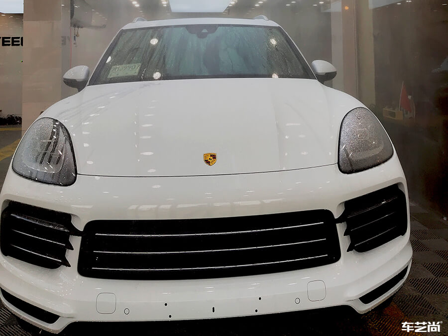 保时捷卡宴施工威固透明隐形车衣（1）