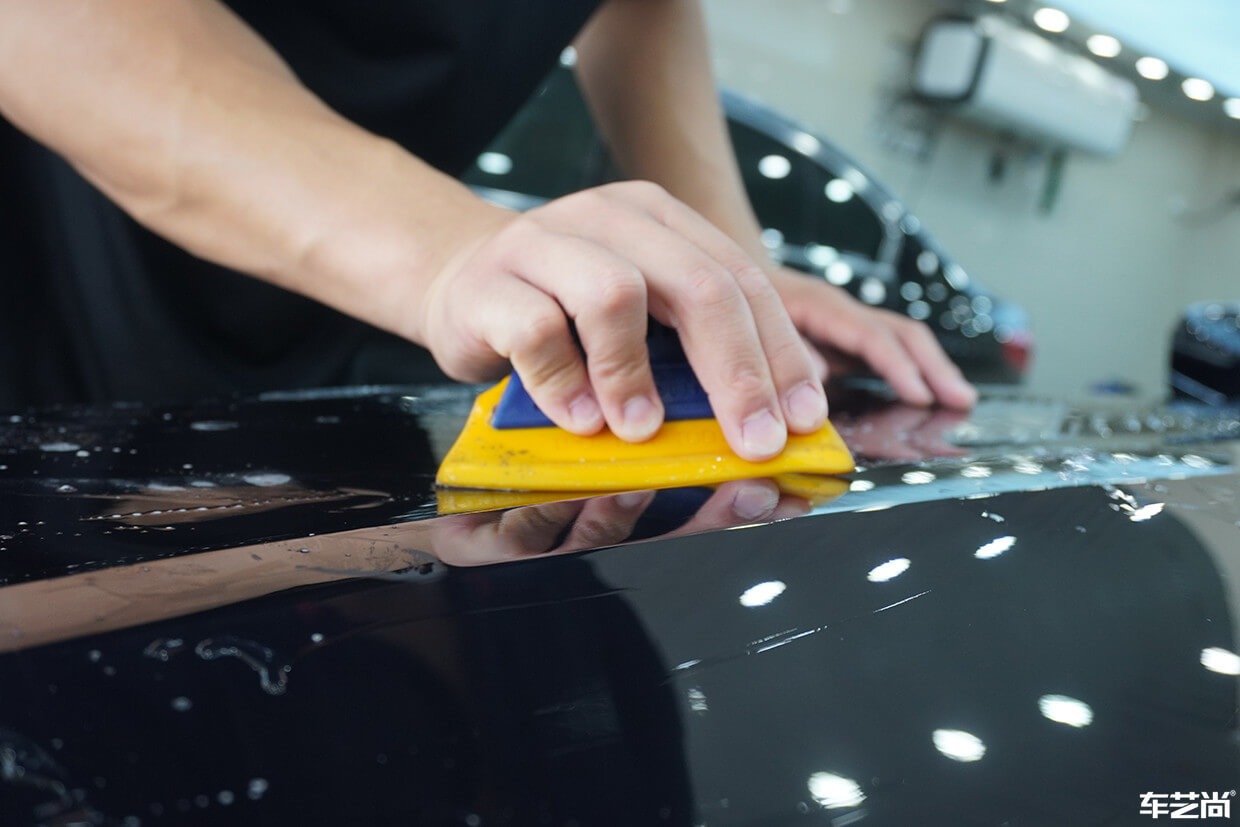 宝马7系装贴威固隐形车衣，案例流程展示（6）