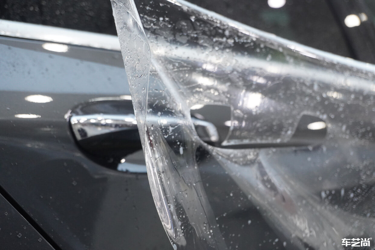 奔驰C260L施工威固隐形车衣，施工流程展示（4）