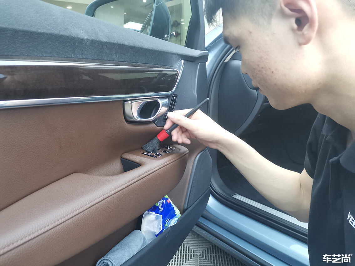 车艺尚莘庄店施工沃尔沃S90，水晶镀膜流程展示（9）