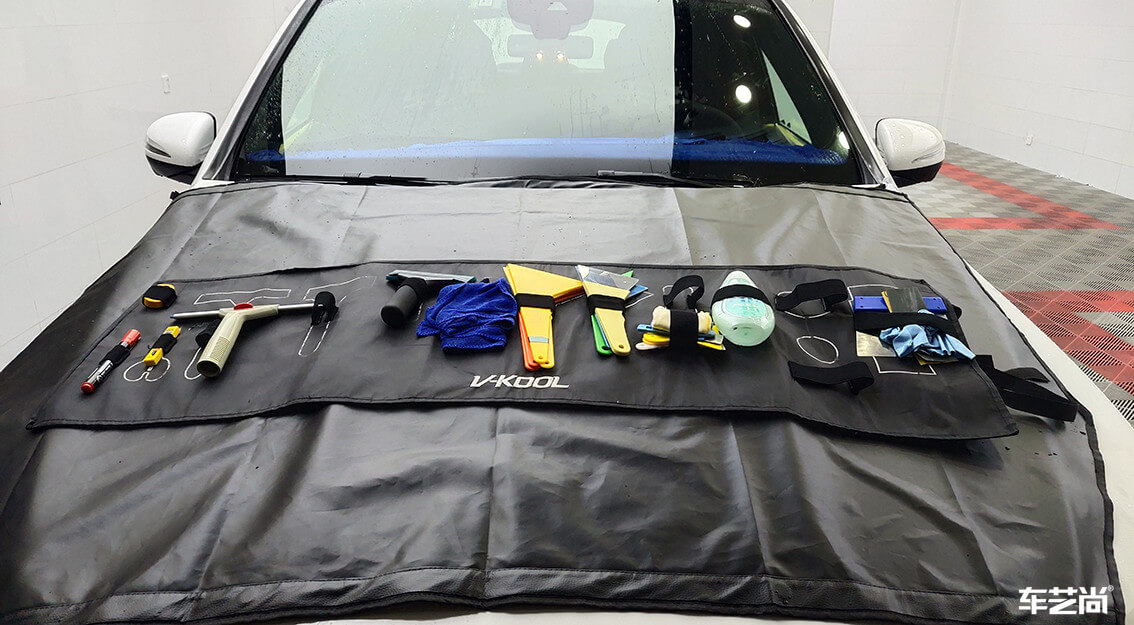 奔驰装贴威固隔热膜 车艺尚御水店施工（5）