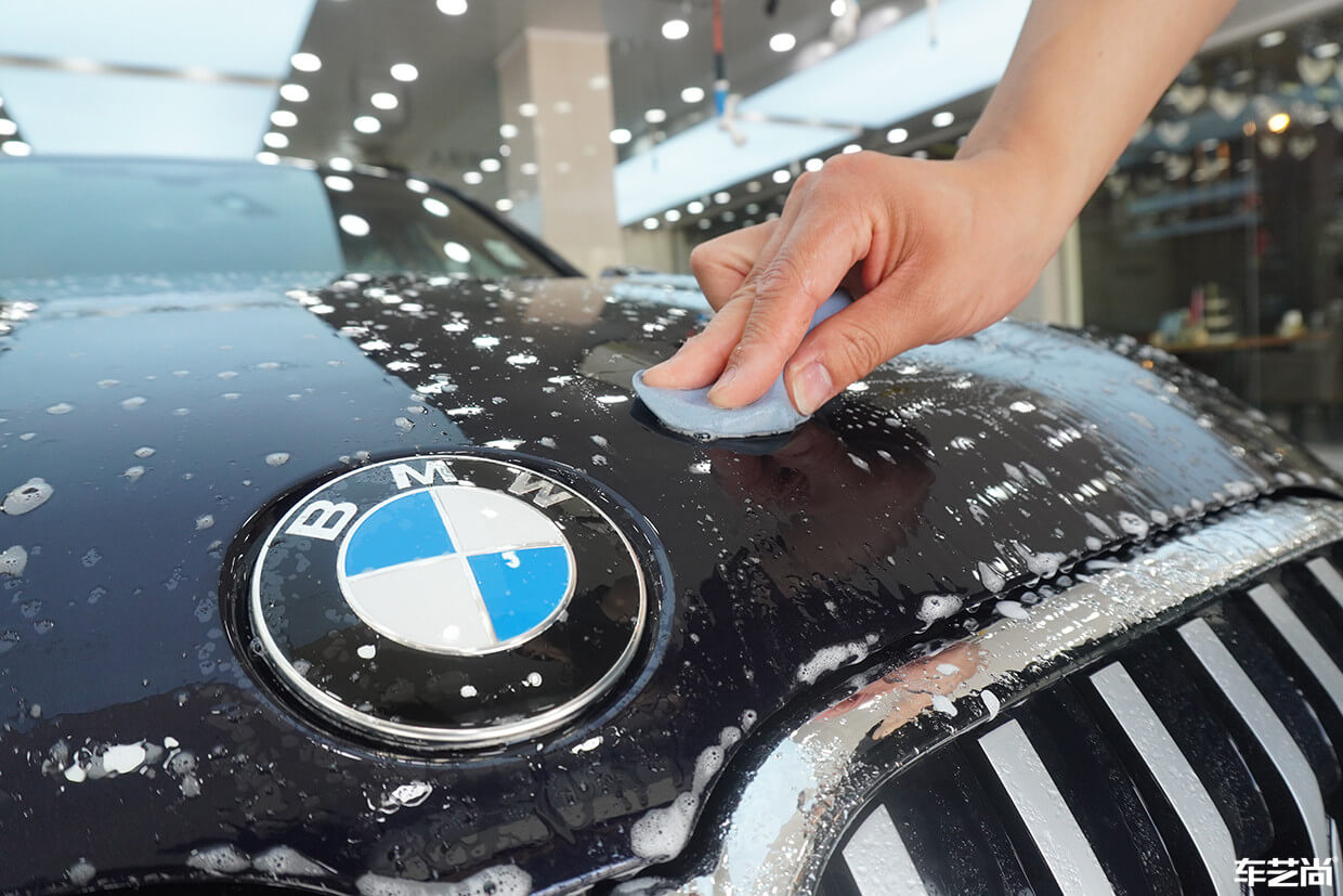 宝马7系装贴威固隐形车衣，案例流程展示（3）