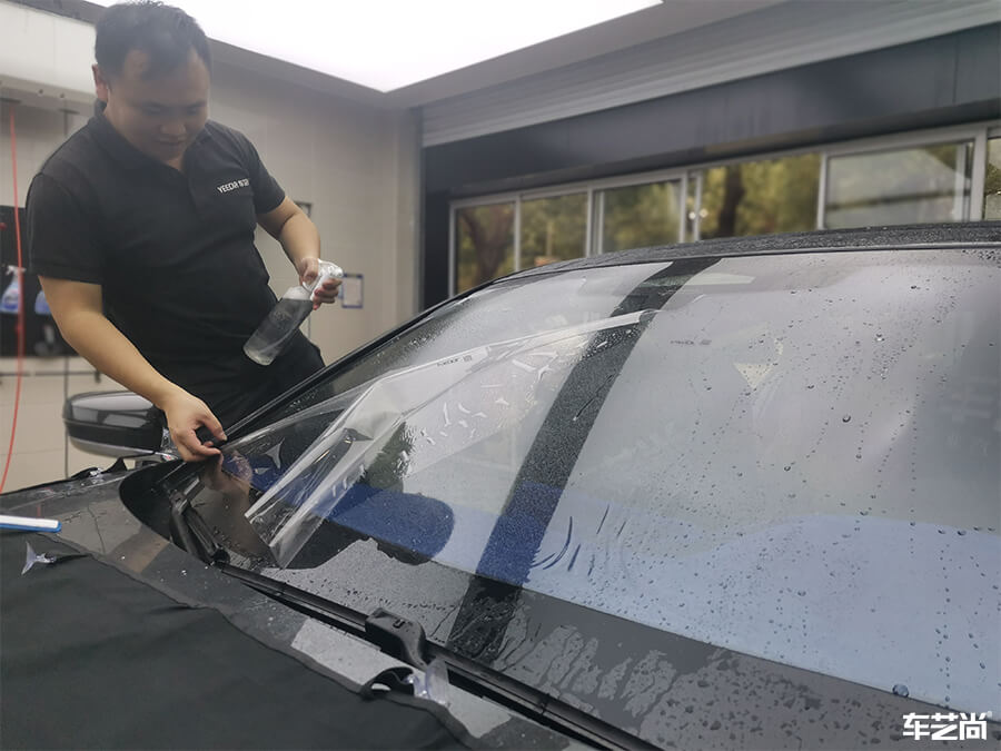 宝马7系装贴威固V70+K35，施工流程展示（4）