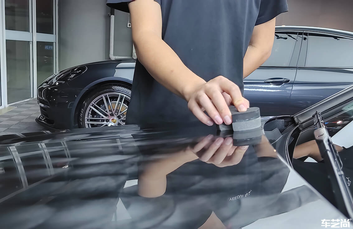 奥迪A6选用索纳克斯在车艺尚进行精细洗车（11）