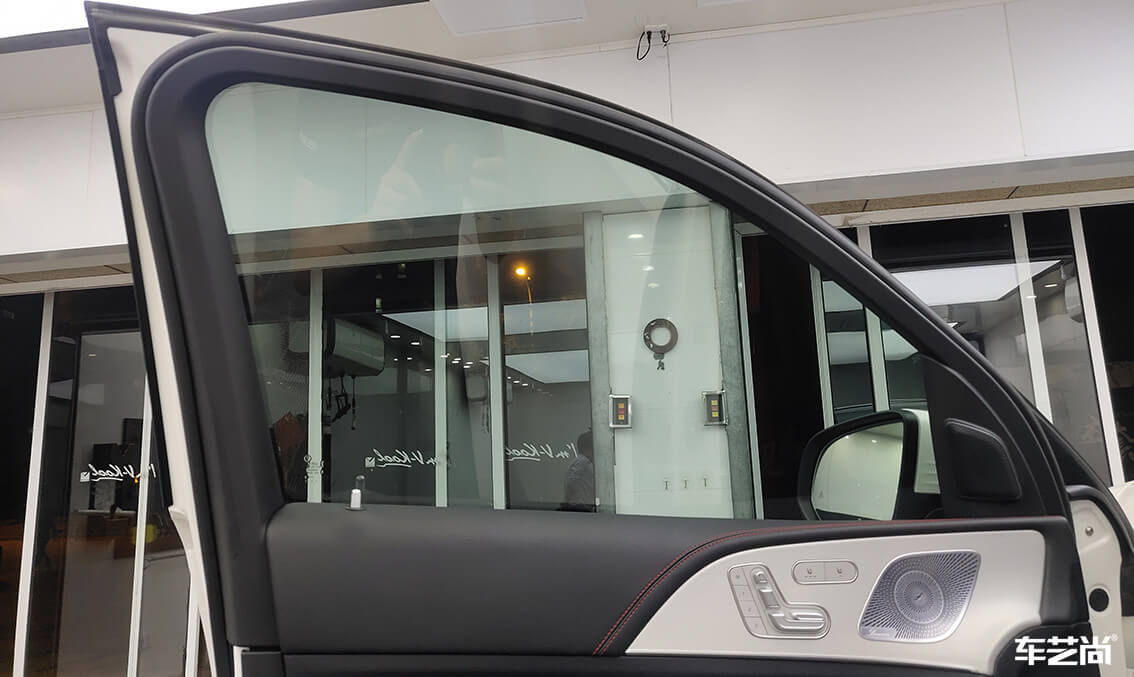 奔驰装贴威固隔热膜 车艺尚御水店施工（13）