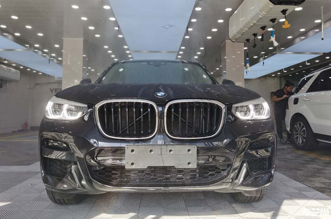 宝马X3施工威固隐形车衣（1）