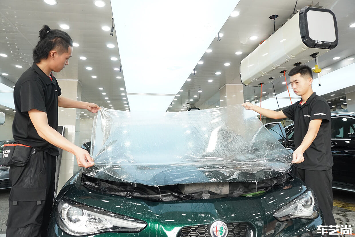 阿尔法罗密欧施工威固隐形车衣流程展示（6）