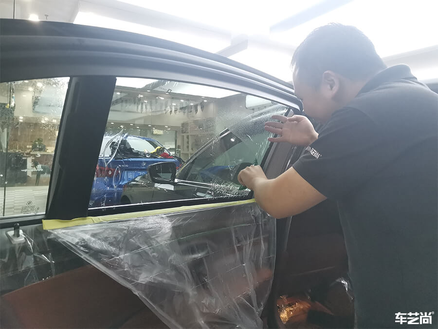 宝马7系装贴威固V70+K35，施工流程展示（8）