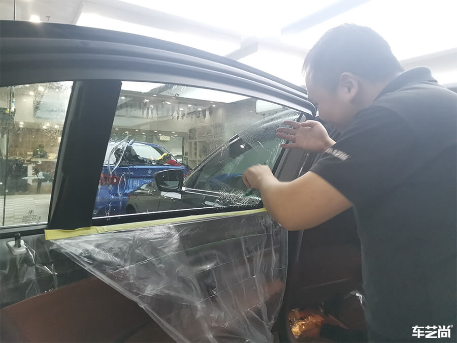 宝马7系装贴威固V70+K35，施工流程展示（10）