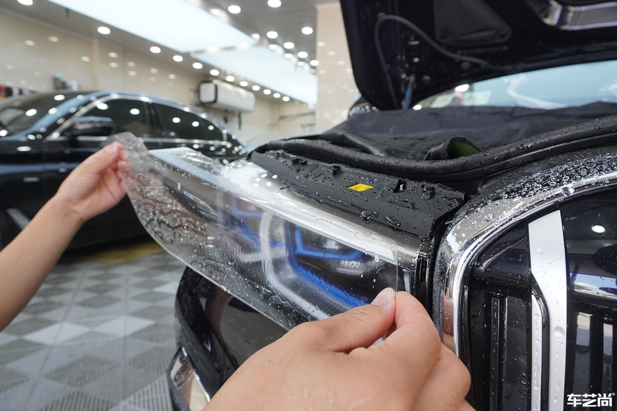 宝马7系装贴威固隐形车衣，案例流程展示（10）