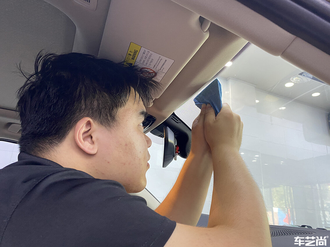 宝马3系装贴威固隔热膜（10）