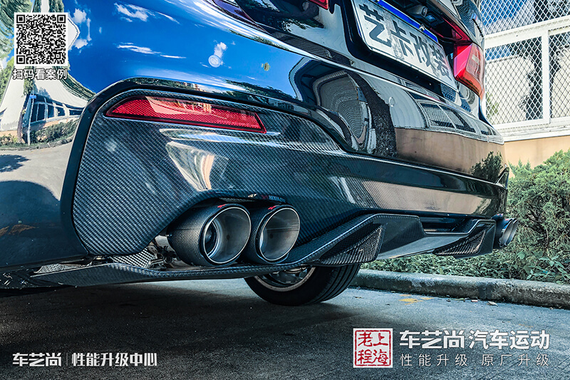 宝马AK天蝎排气上车效果