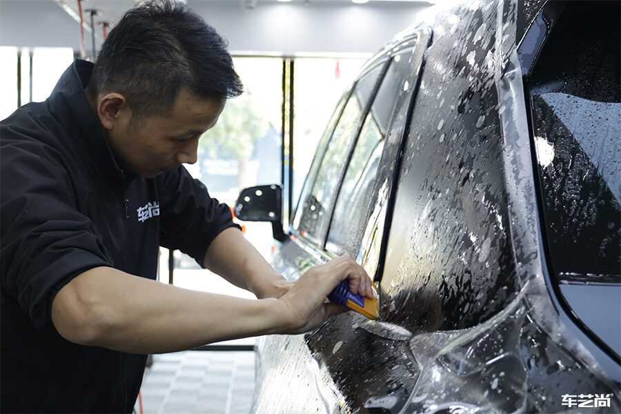 劳斯莱斯库里南装贴威固漆面保护膜，案例展示（5）