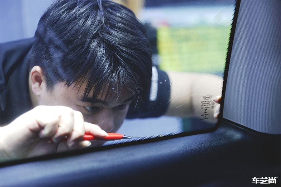 宝马mini施工隔热膜，体验“非一般”的保护（15）