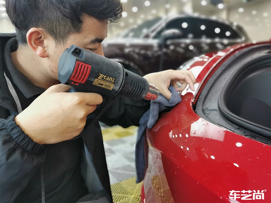 特斯拉Model 3施工威固隔热膜案例流程展示（6）