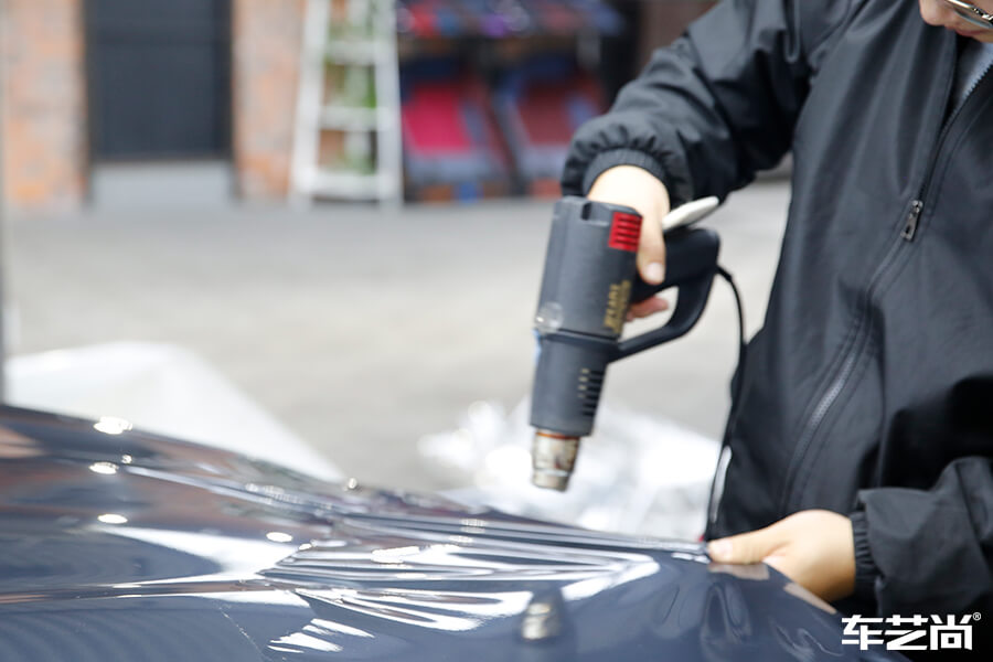 车身改色贴膜怎么样？施工流程展示（6）